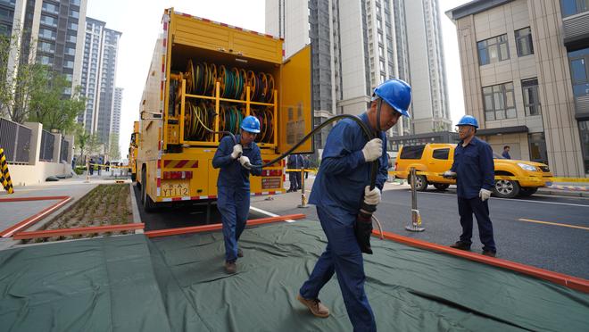 卢卡库全场数据：1次射门打入1球，地面对抗7次成功1次